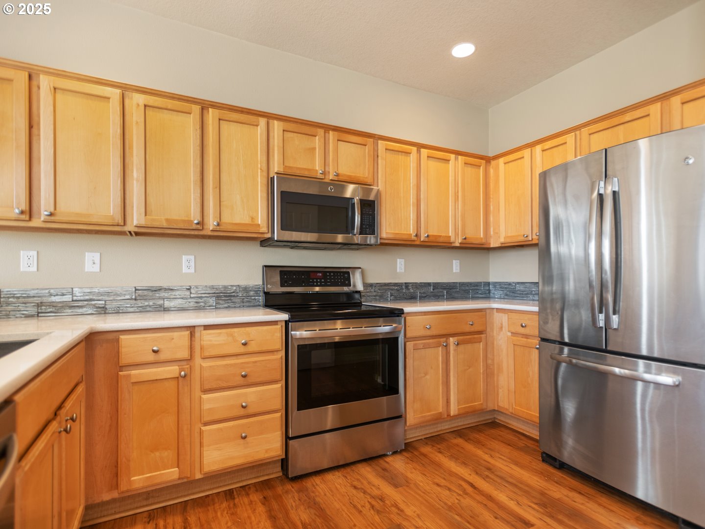 3628 E BUR OAK CT