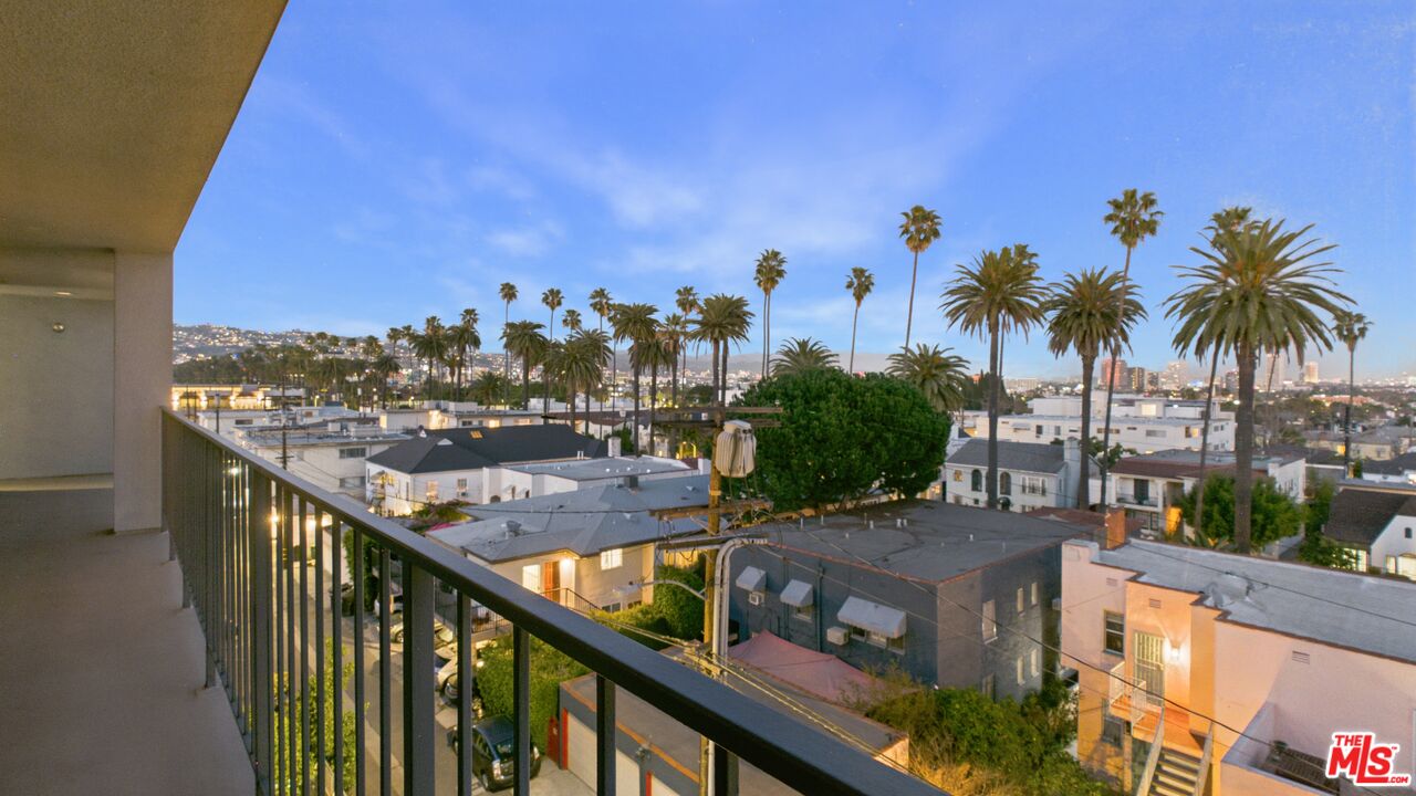 Beverly Hills with Spectacular Views