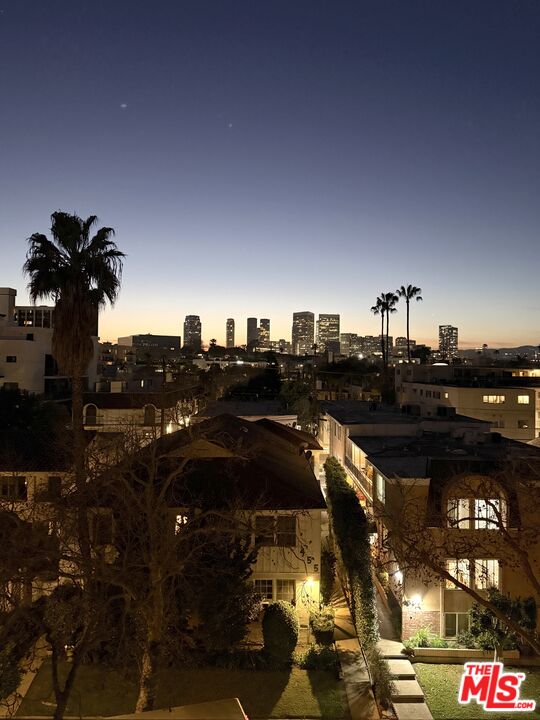 450 S Maple Dr Unit: 403