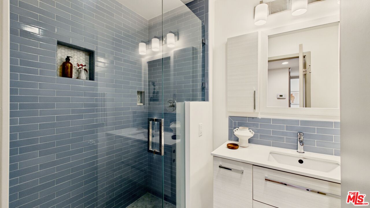 1520 Spruce St Unit: 3