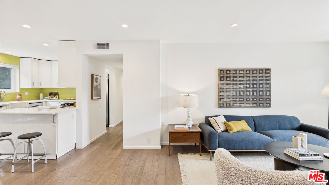 1520 Spruce St Unit: 3