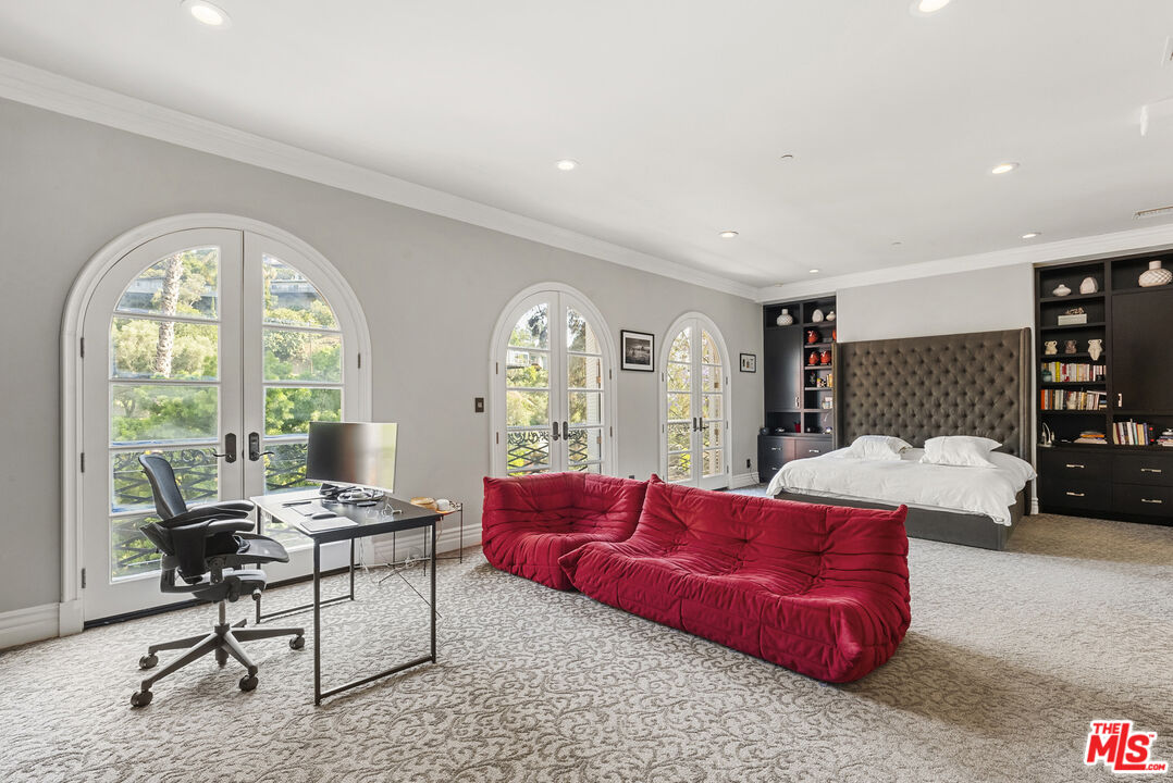 2422 Cazaux Pl