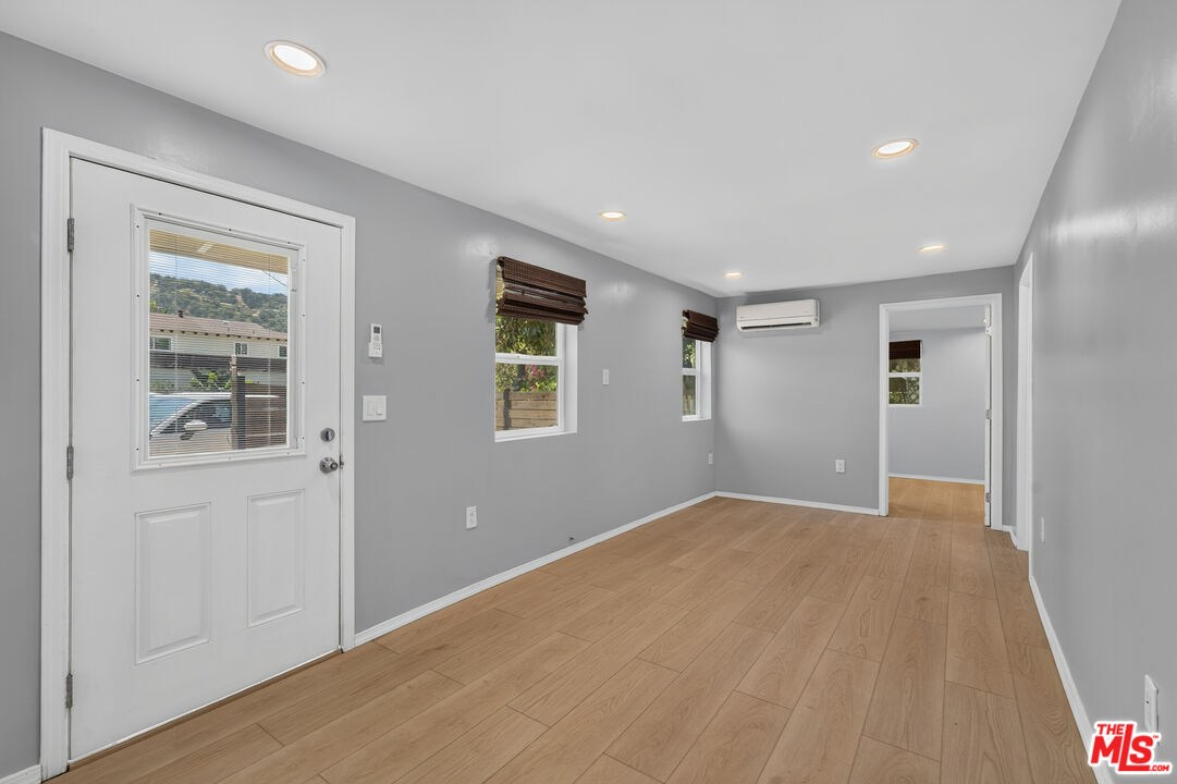 223 S Avenue 57