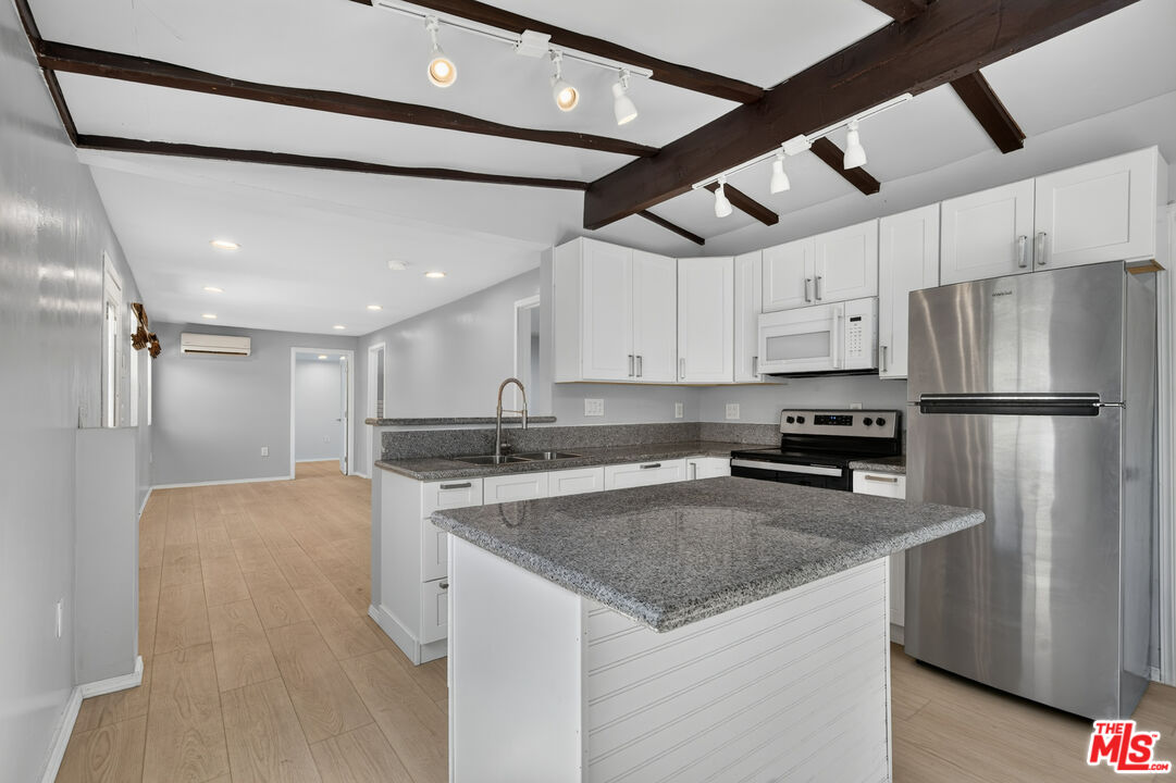 223 S Avenue 57