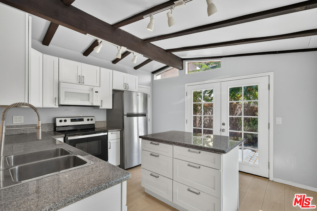 223 S Avenue 57
