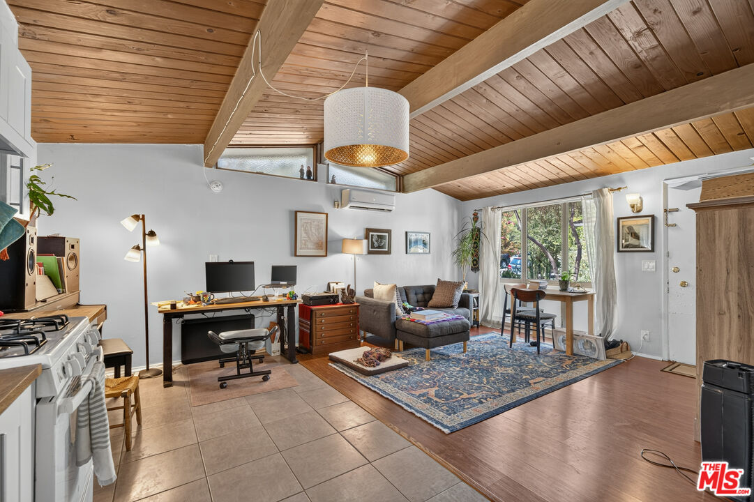 223 S Avenue 57