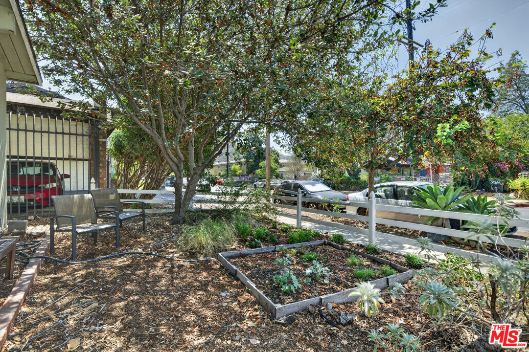 223 S Avenue 57