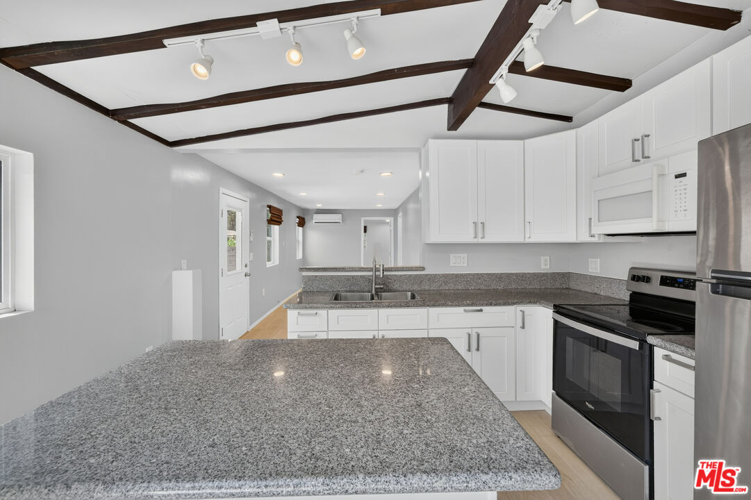 223 S Avenue 57