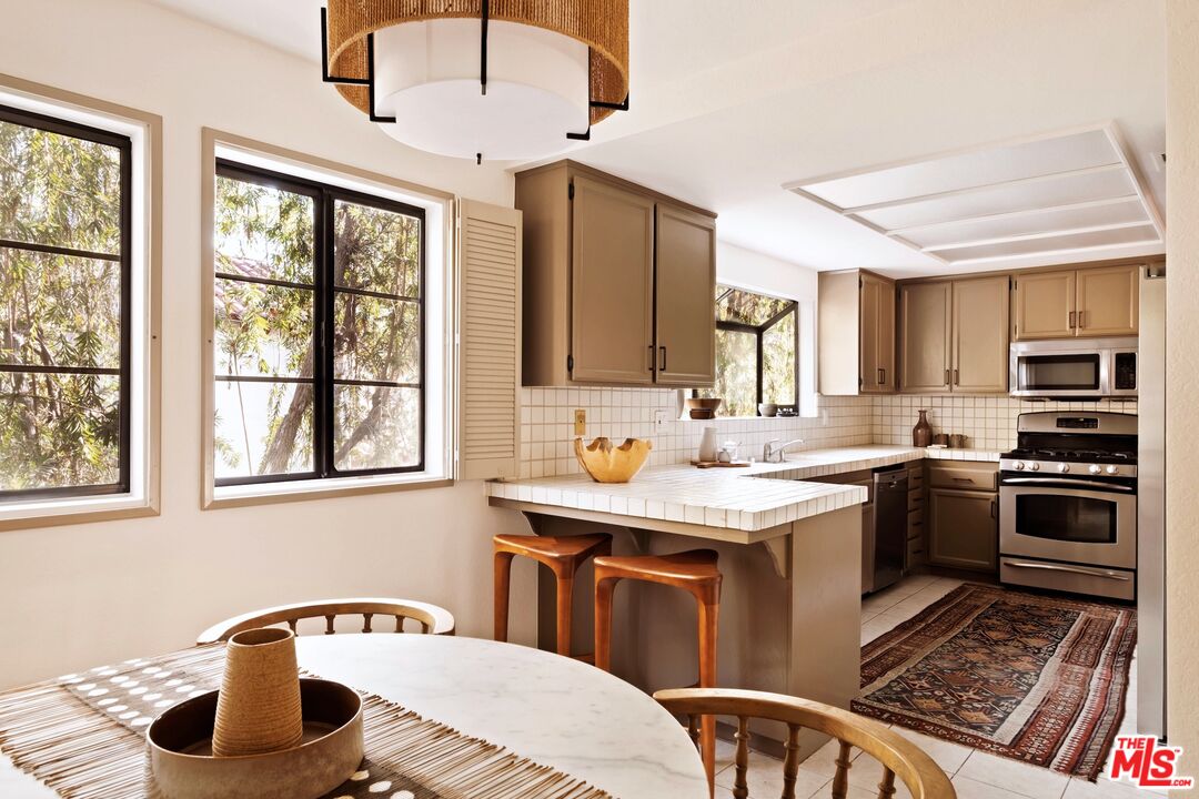 514 Garfield Ave Unit: B