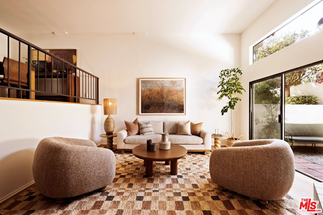 514 Garfield Ave Unit: B