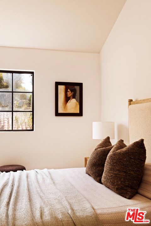 514 Garfield Ave Unit: B