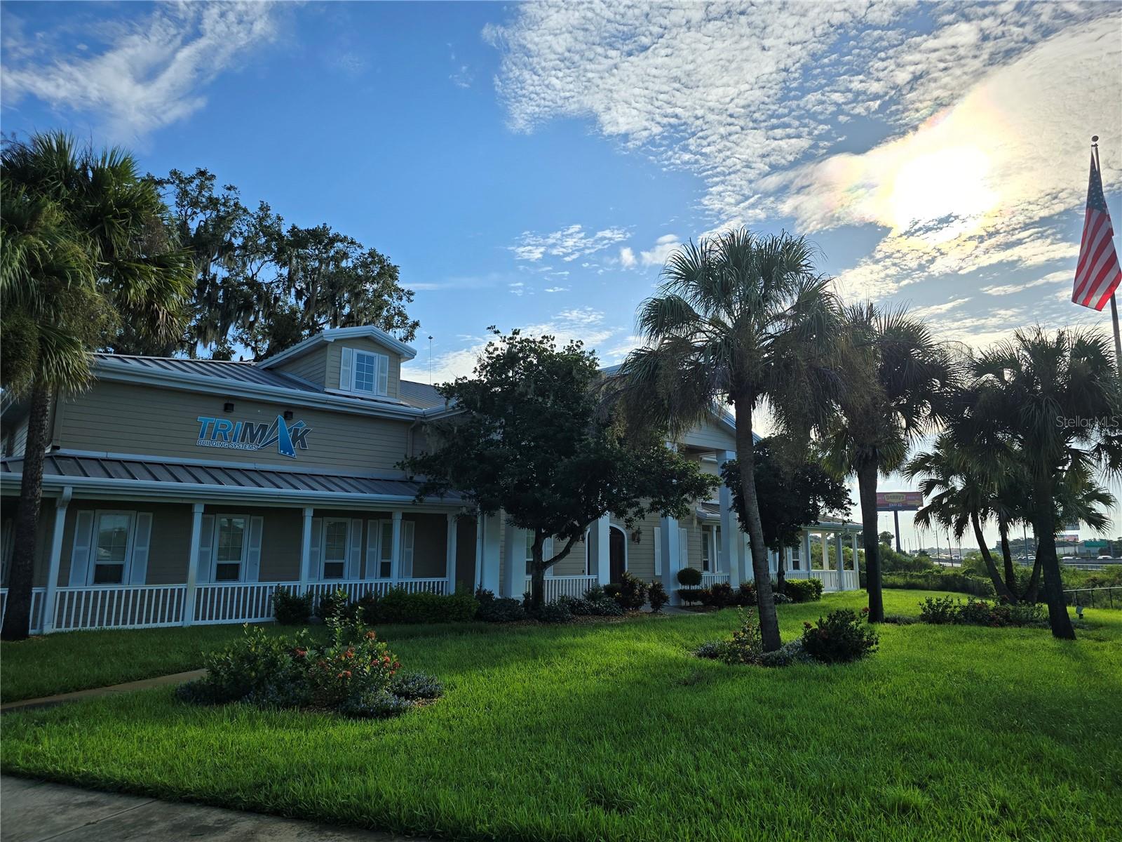 2502 FRONTAGE PARK PL