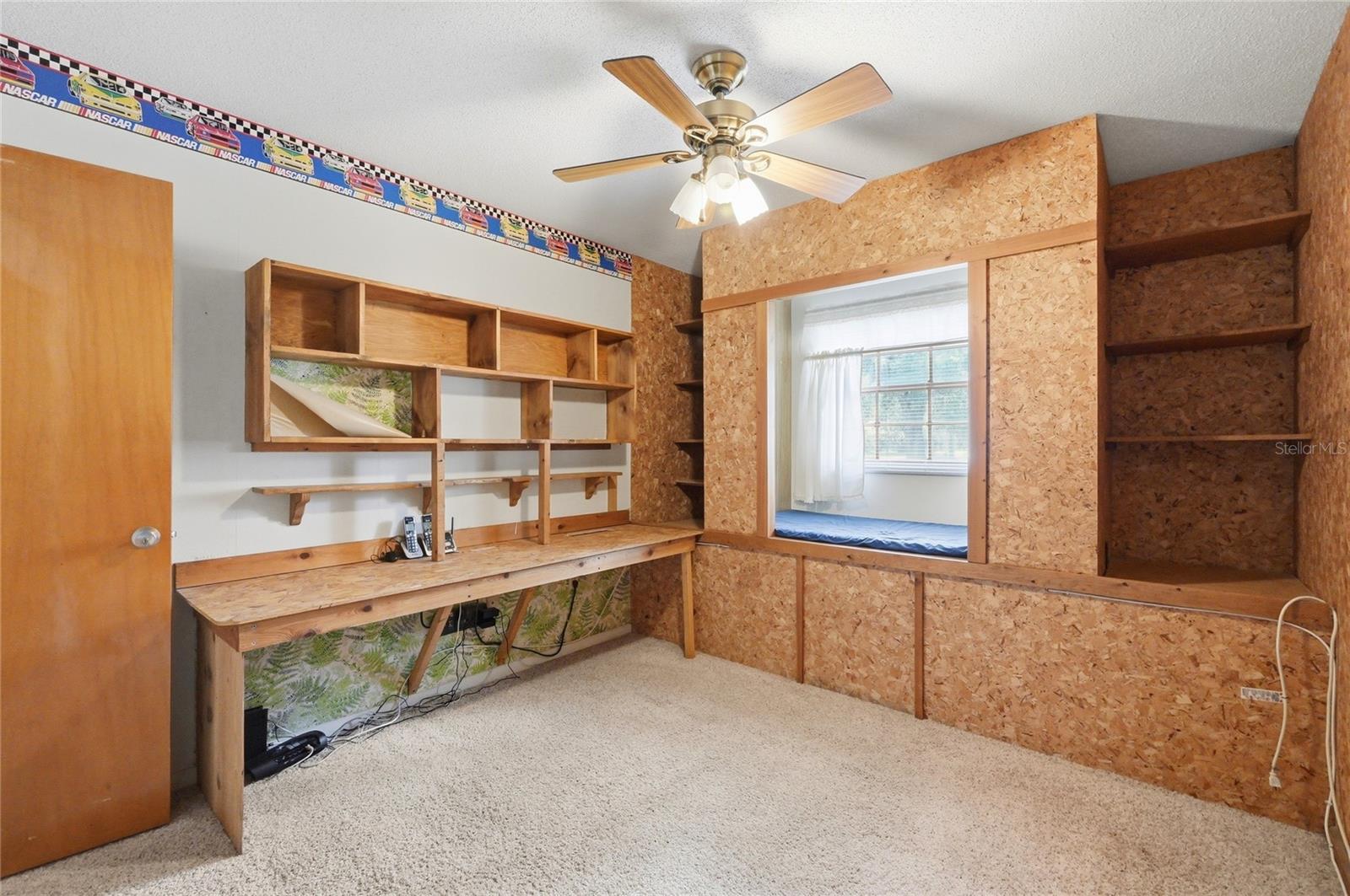 1006 ROBINSON RD