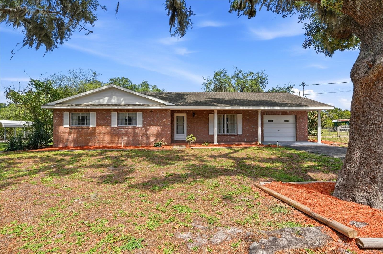 1006 ROBINSON RD
