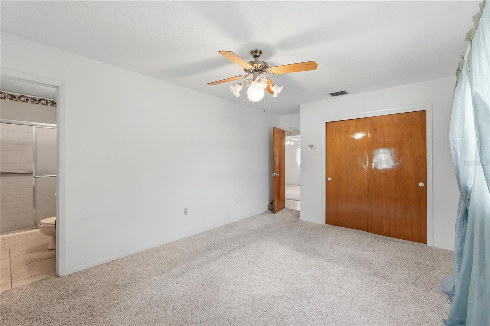 1006 ROBINSON RD