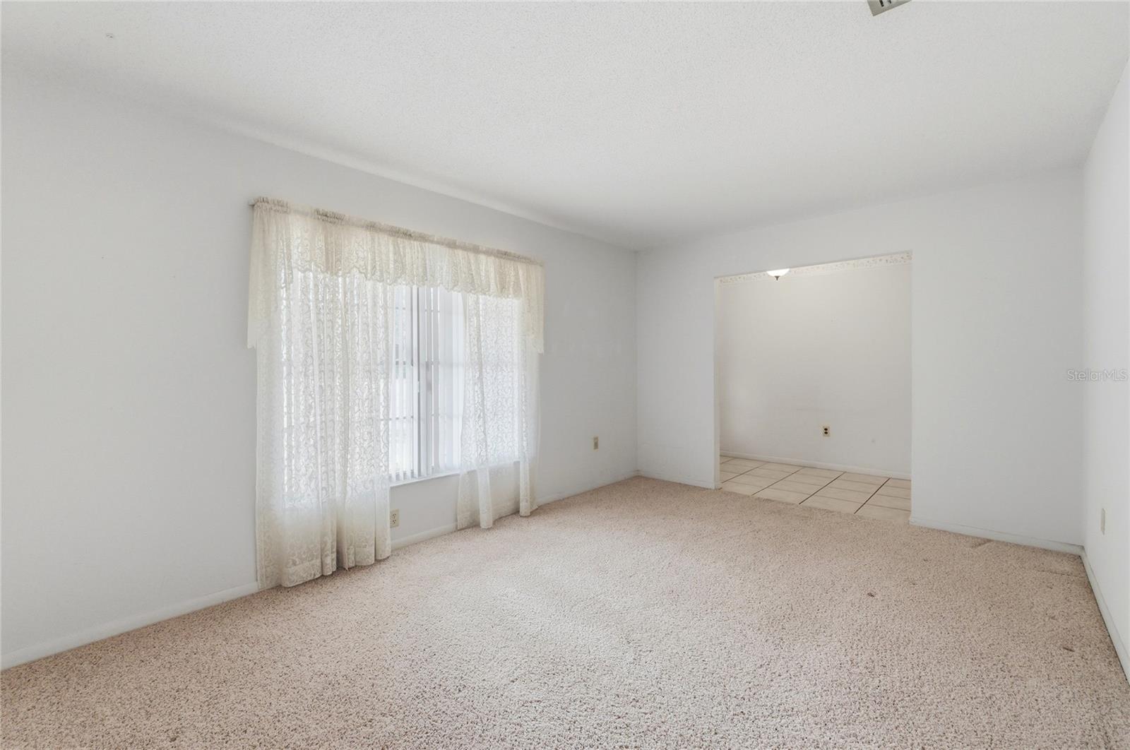 1006 ROBINSON RD