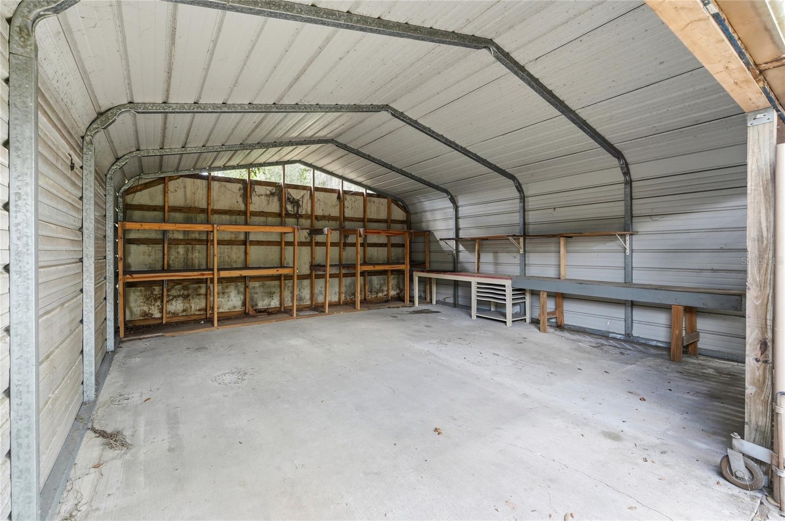 1006 ROBINSON RD