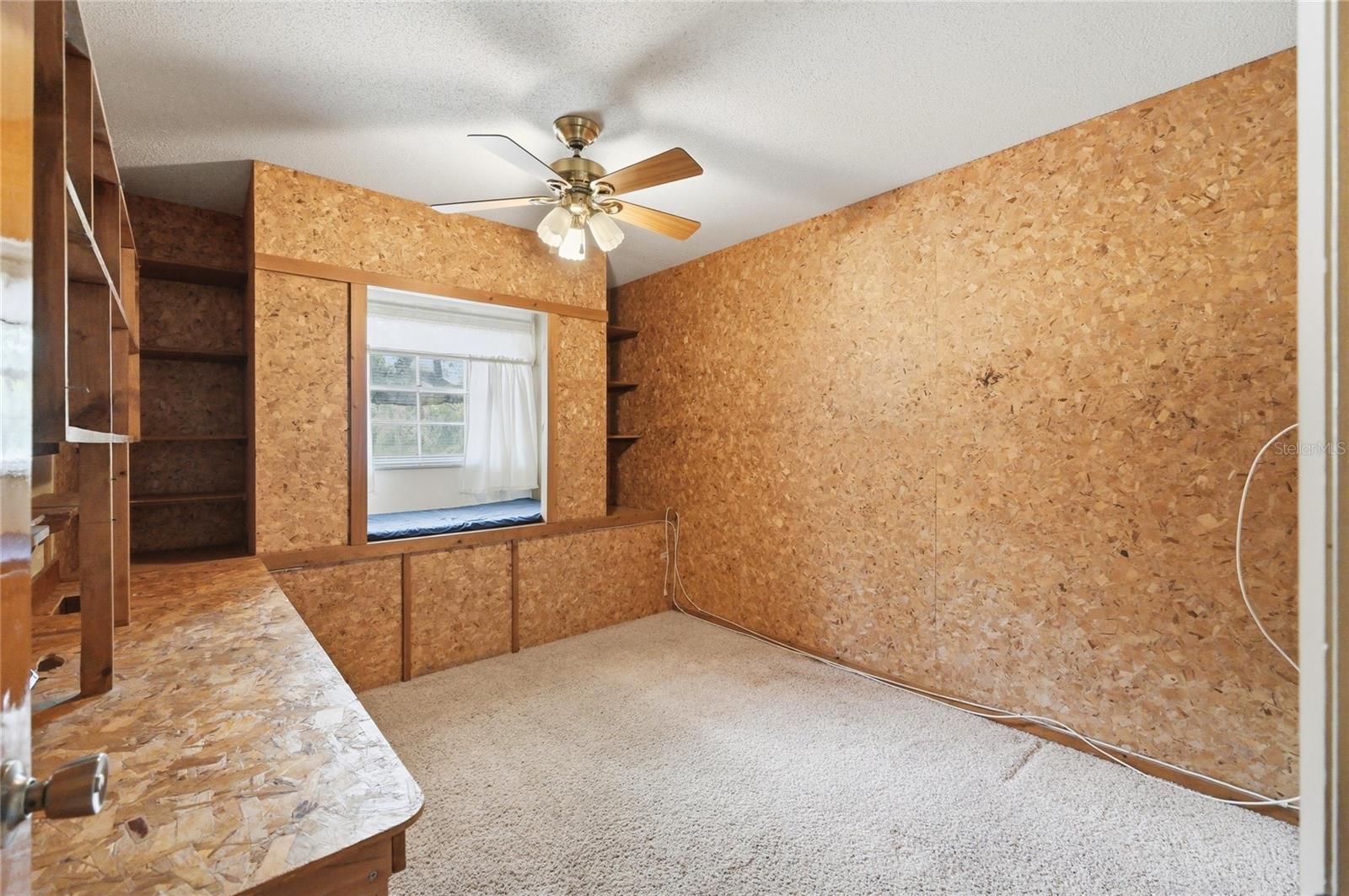 1006 ROBINSON RD