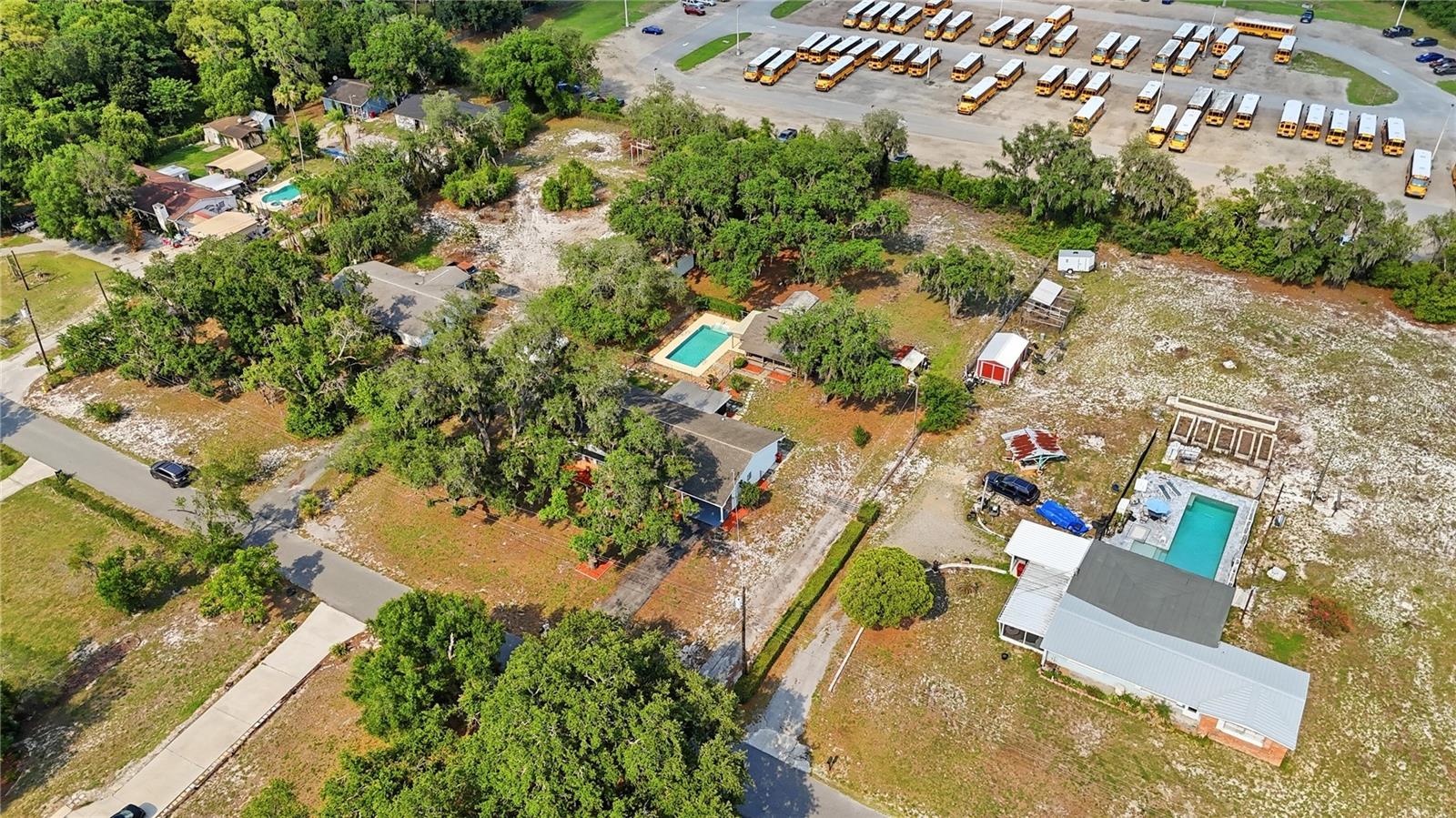 1006 ROBINSON RD