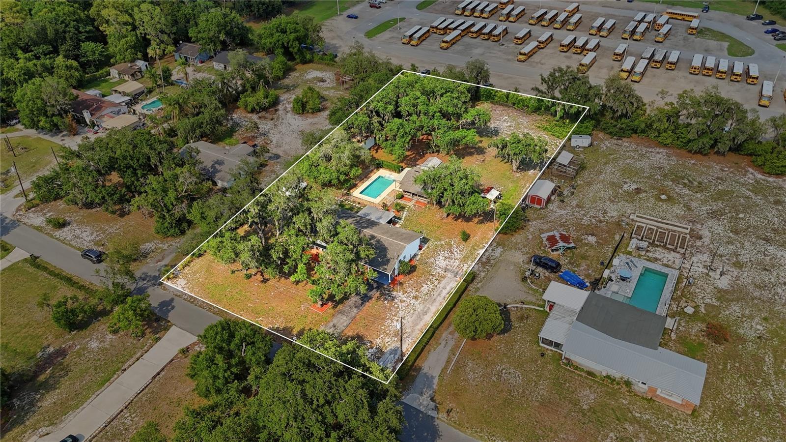 1006 ROBINSON RD