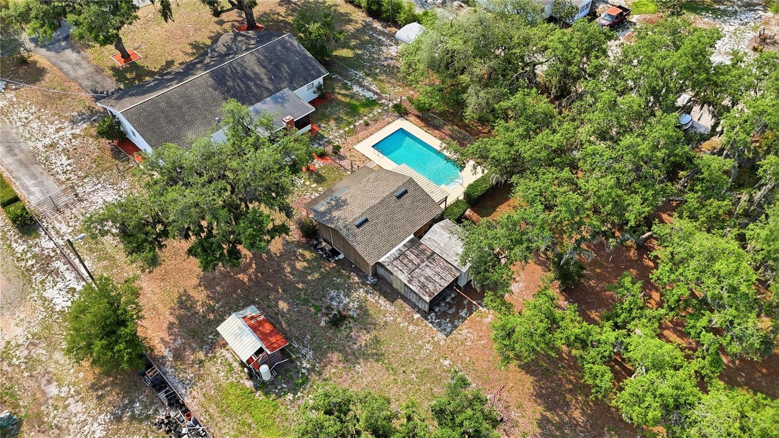 1006 ROBINSON RD