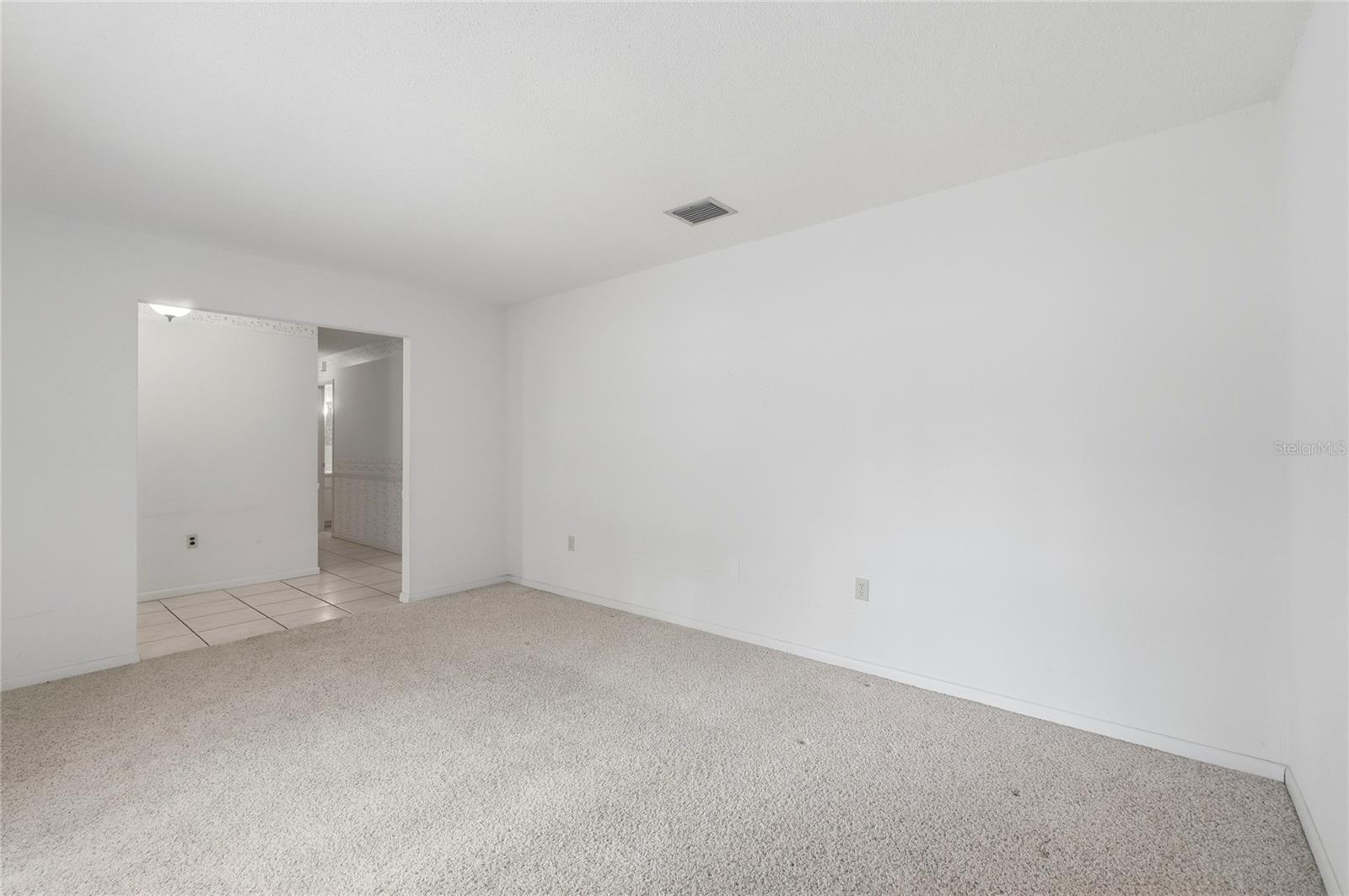 1006 ROBINSON RD