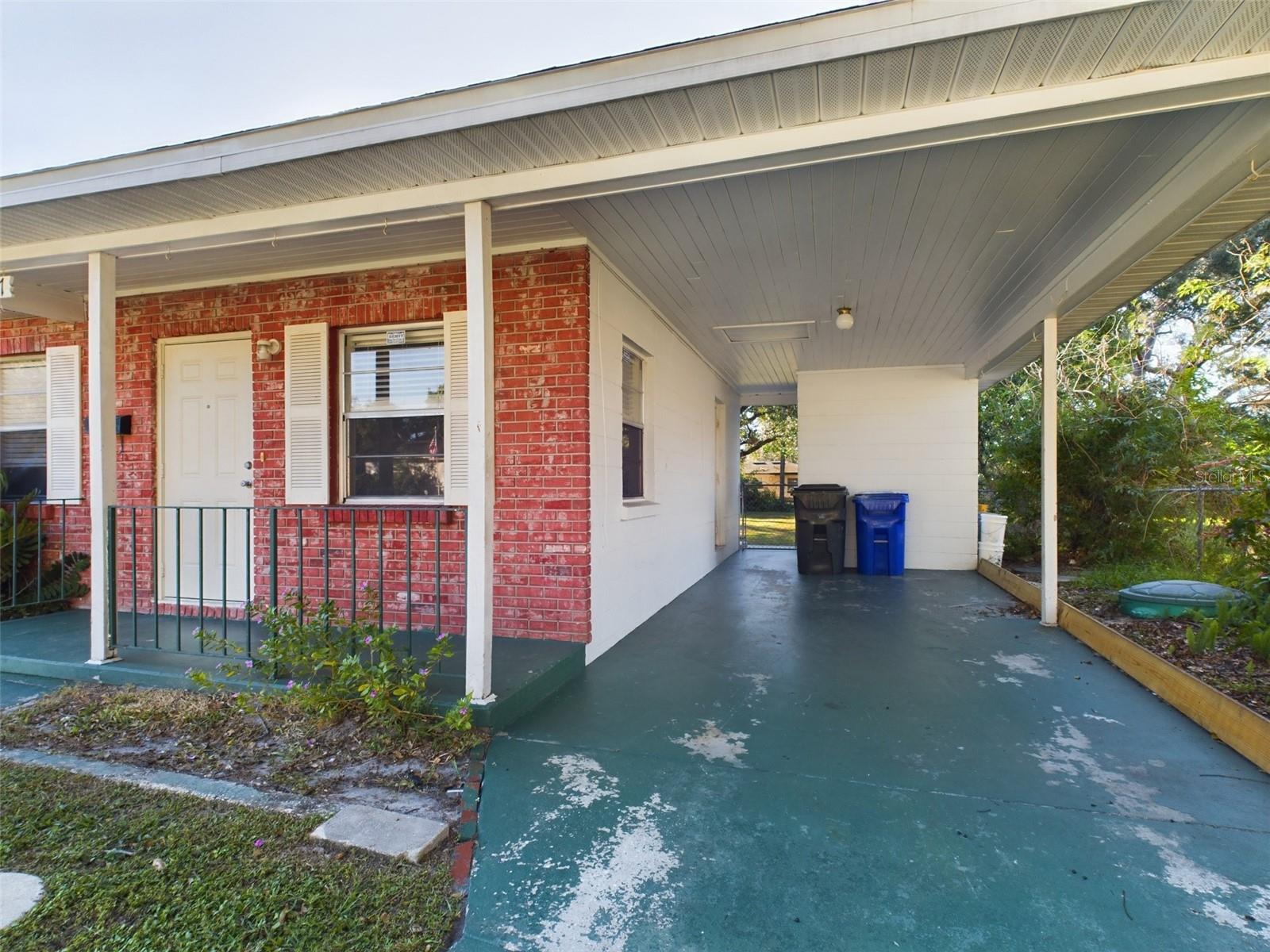 3137 HENDERSON CIR E