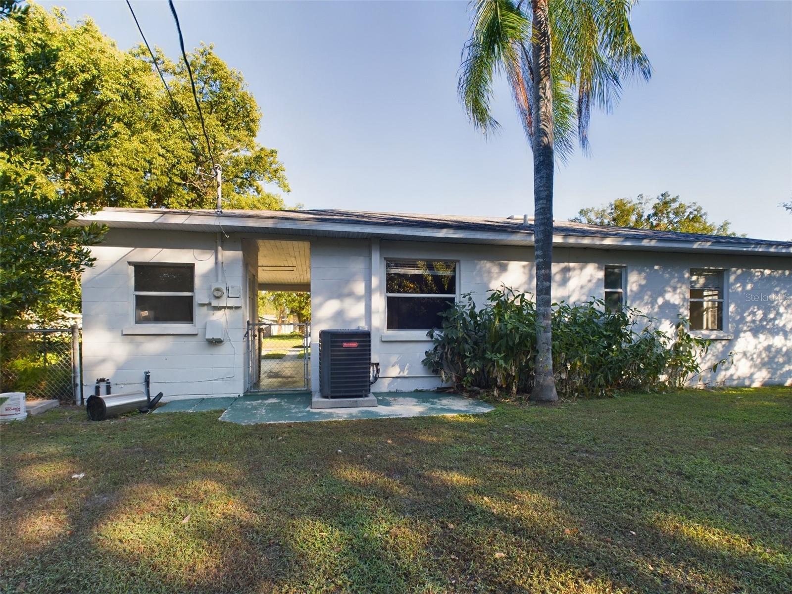 3137 HENDERSON CIR E