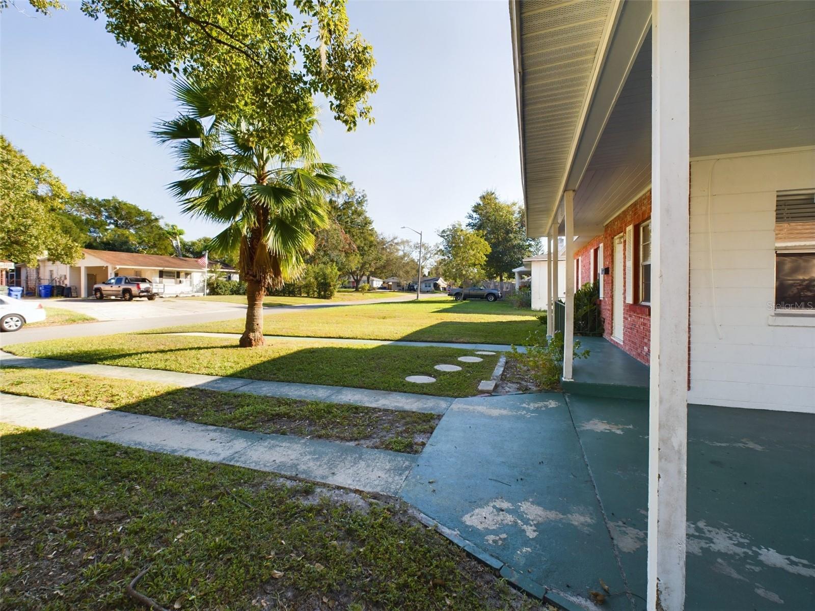 3137 HENDERSON CIR E