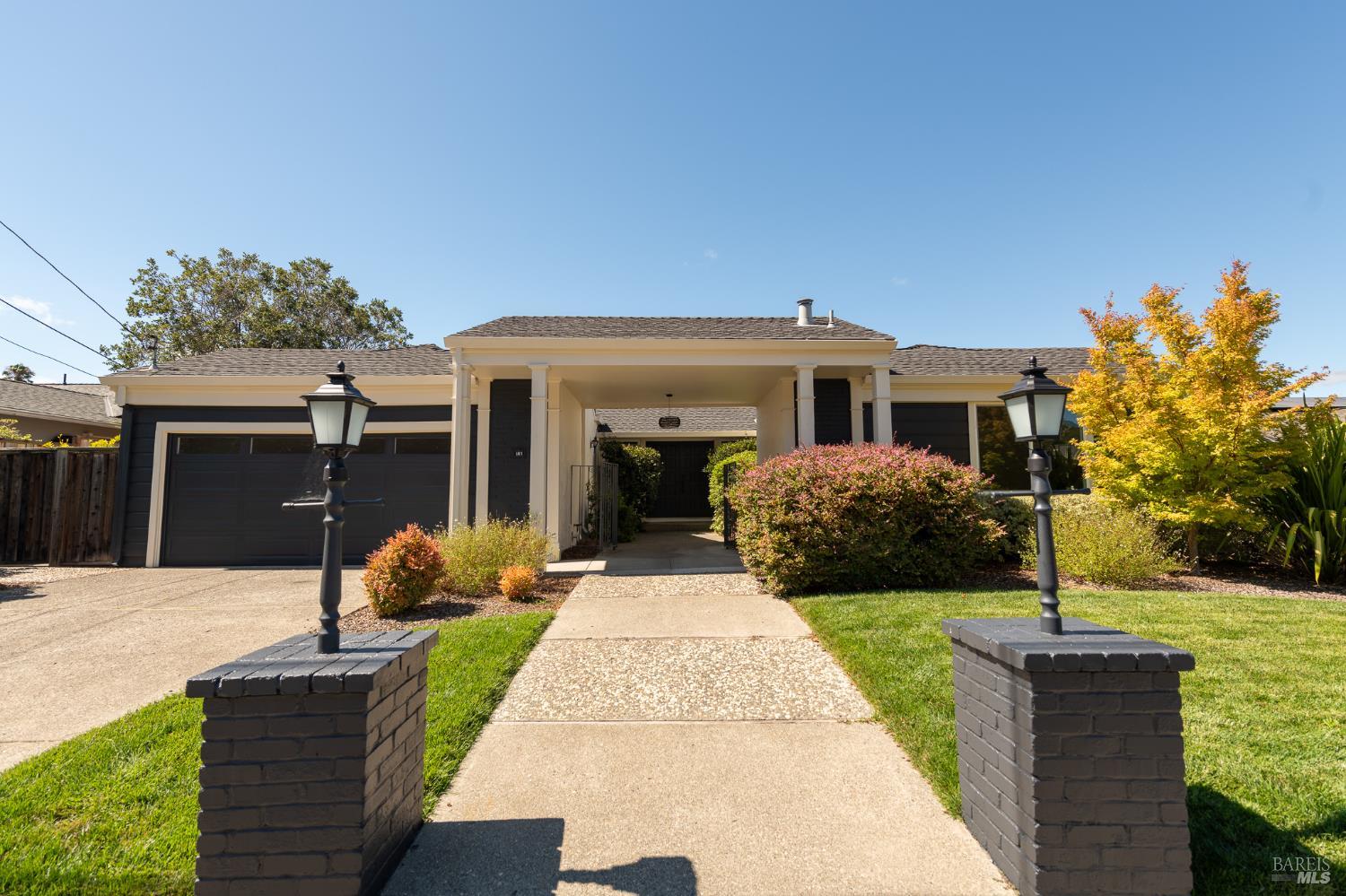 181 Lucas Park Dr