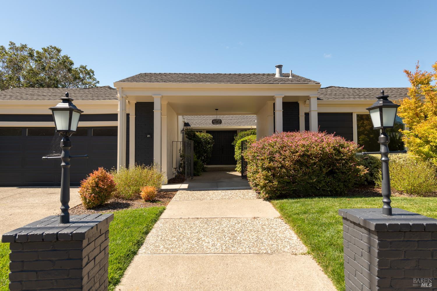181 Lucas Park Dr