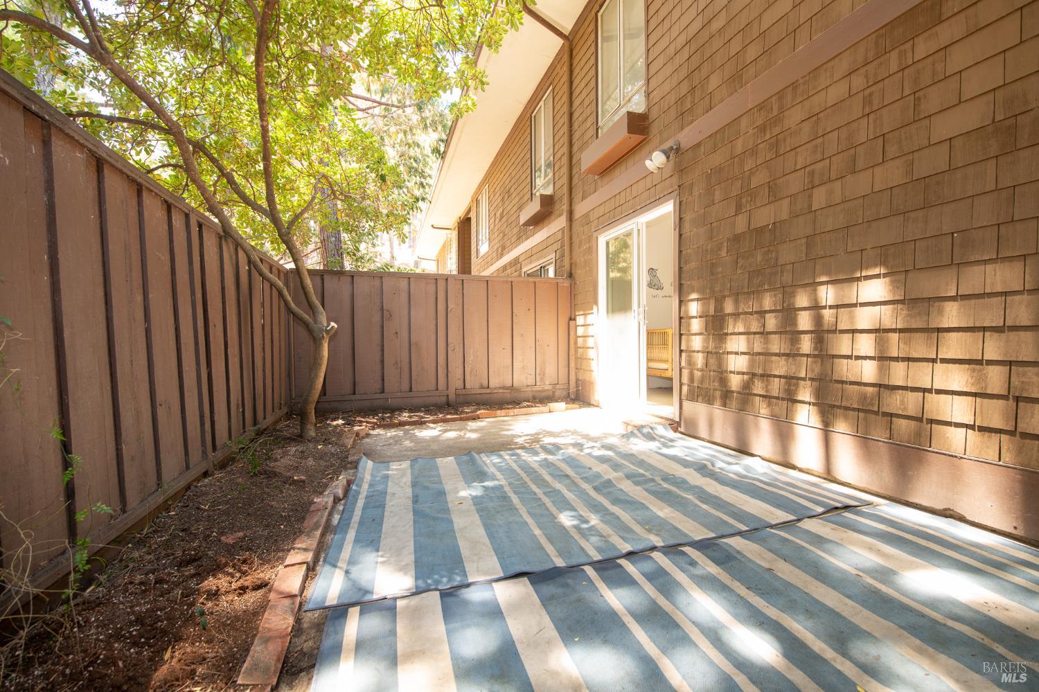 88 Forest Lane