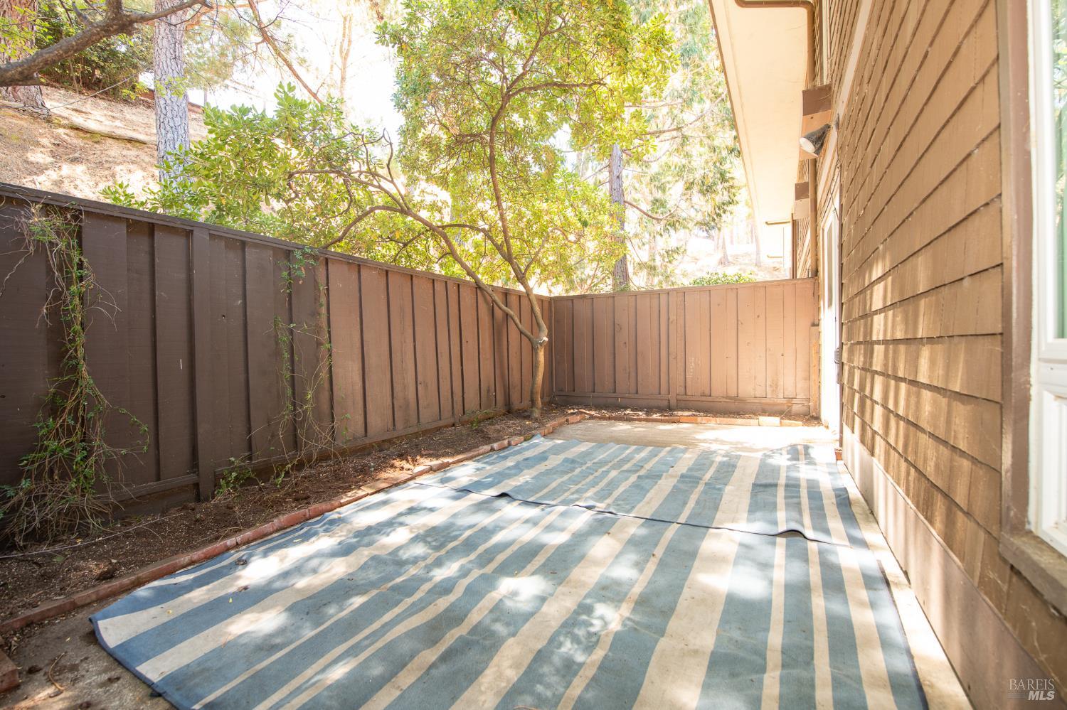 88 Forest Lane