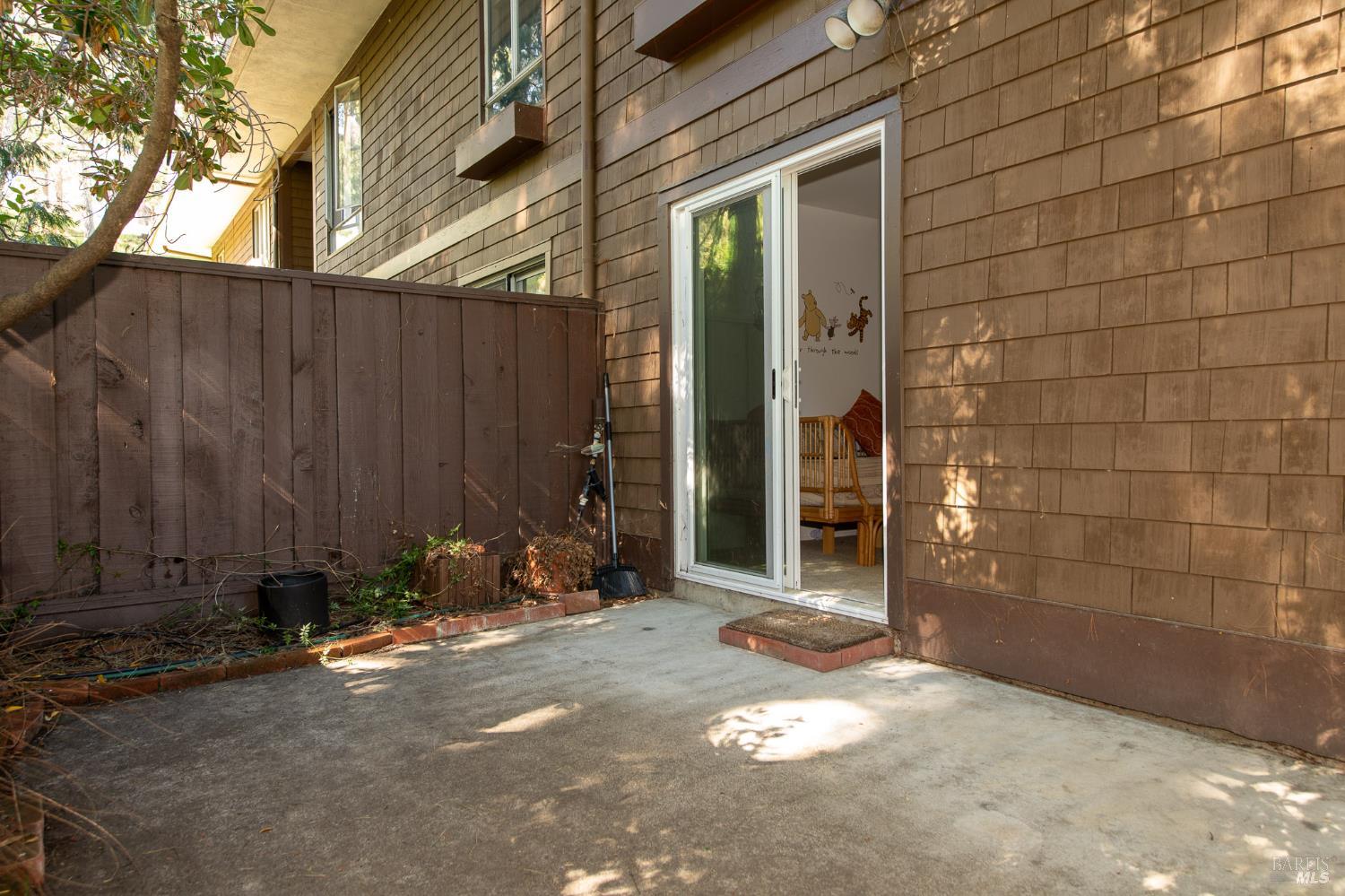 88 Forest Lane