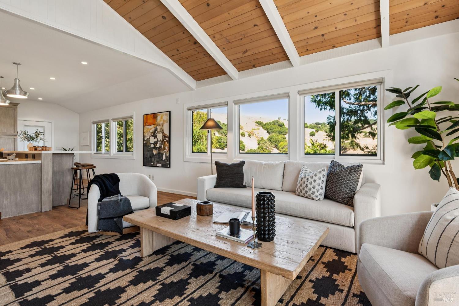34 Tomahawk Drive