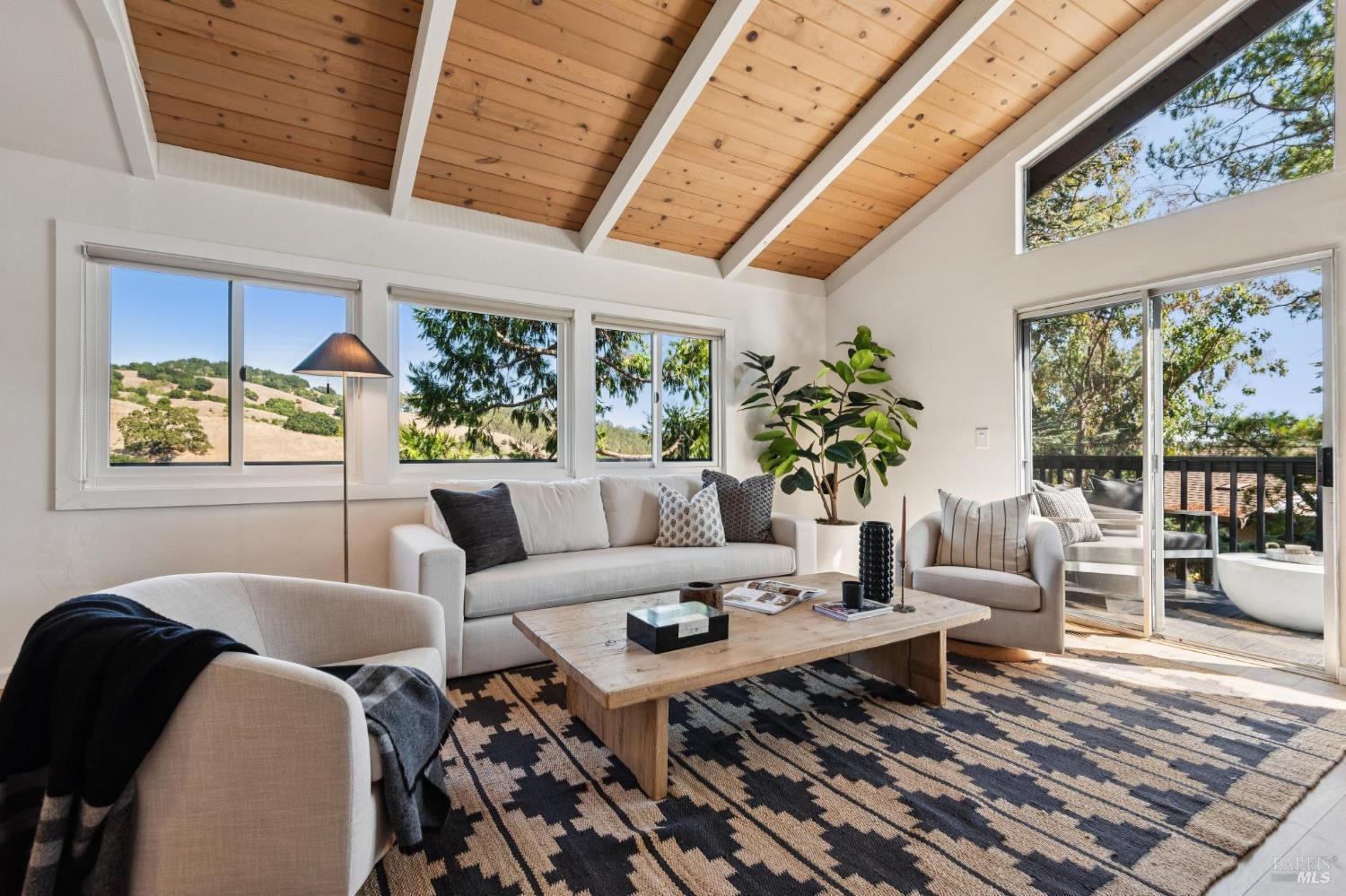 34 Tomahawk Drive