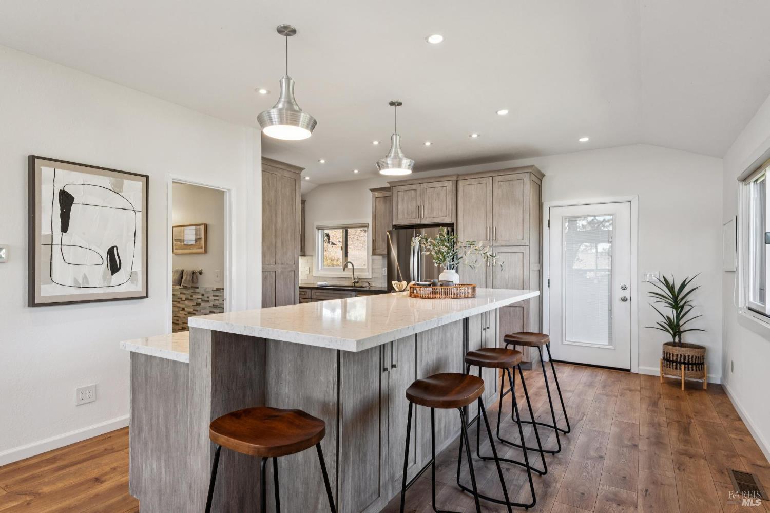 34 Tomahawk Drive