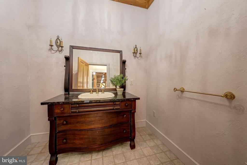 11597 LEEDS CHAPEL LANE