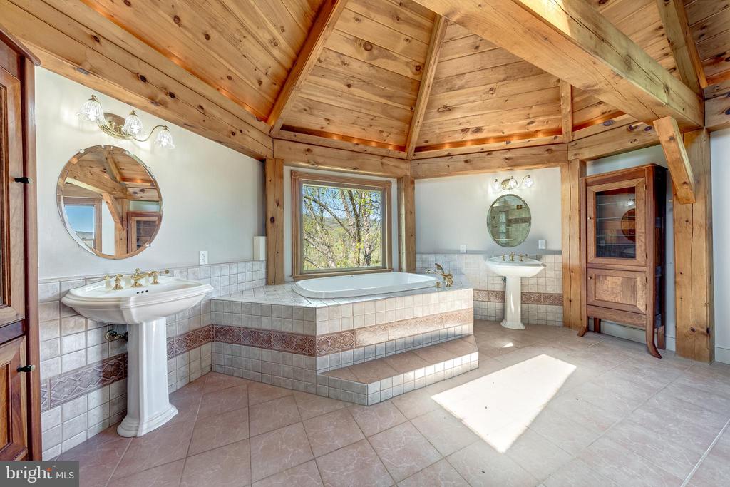 11597 LEEDS CHAPEL LANE