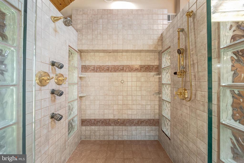 11597 LEEDS CHAPEL LANE