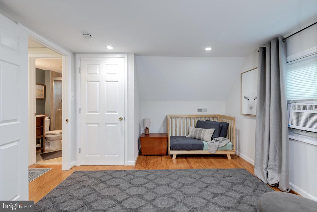 6114 BANGOR DRIVE