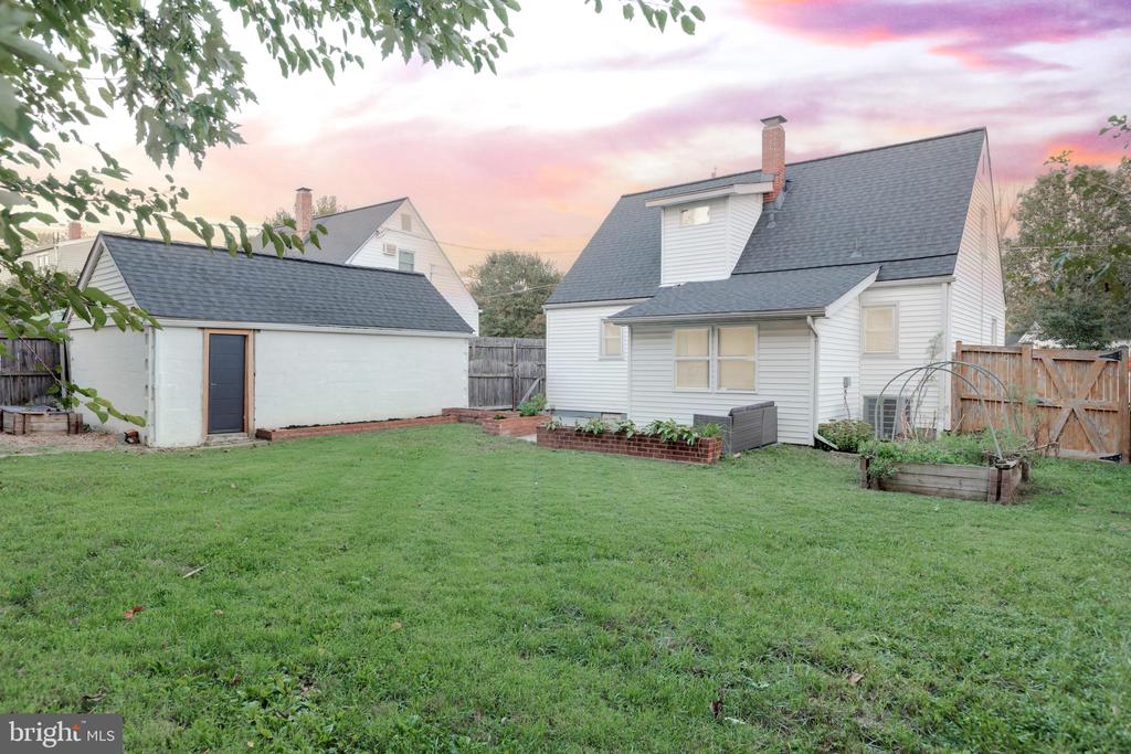6114 BANGOR DRIVE