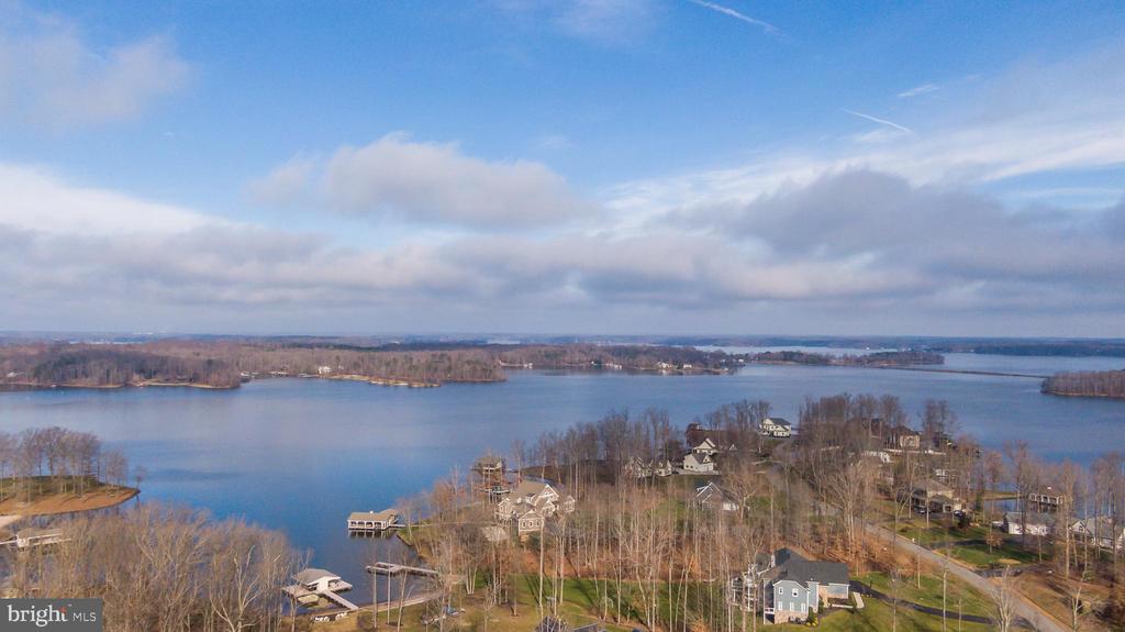 515 NOAHS LANDING DRIVE