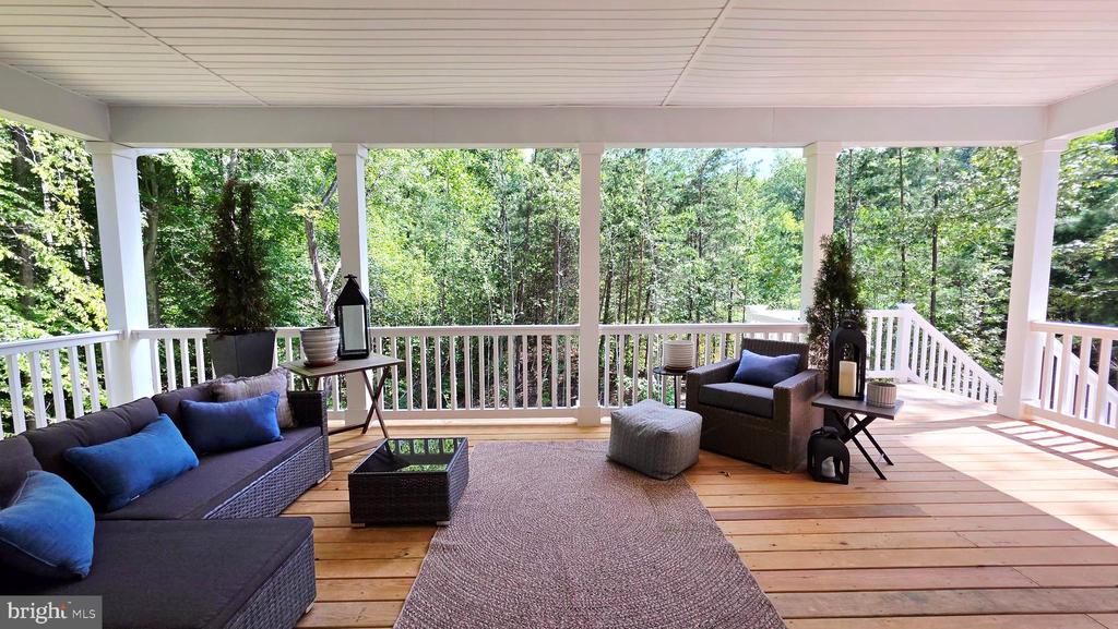 515 NOAHS LANDING DRIVE