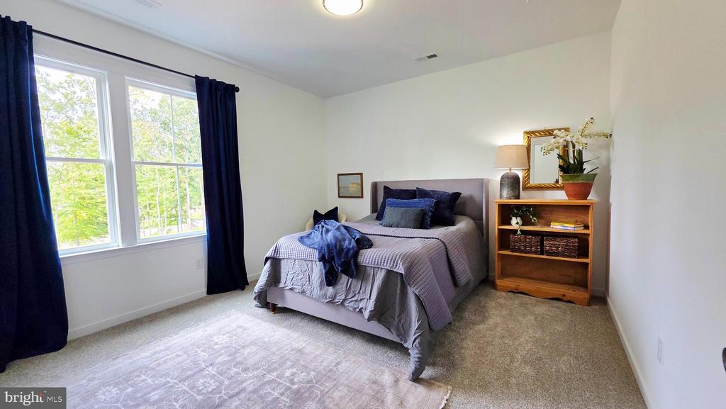 639 NOAHS LANDING DRIVE
