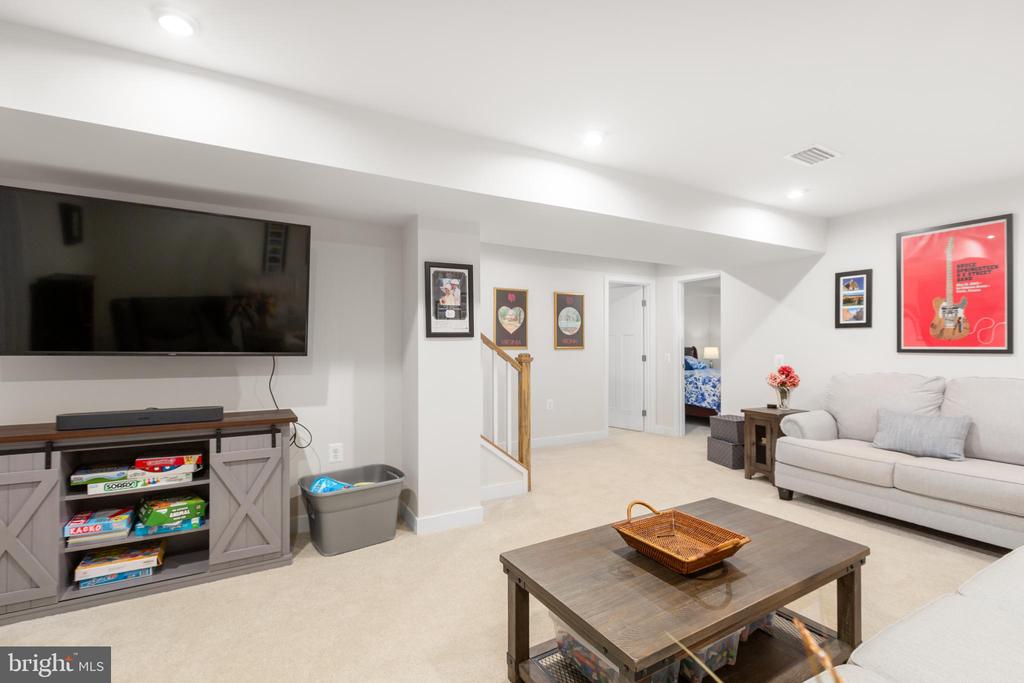 9209 EDENDERRY DRIVE