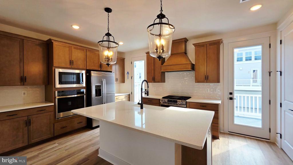 4912 JACKSON VILLAGE PARKWAY