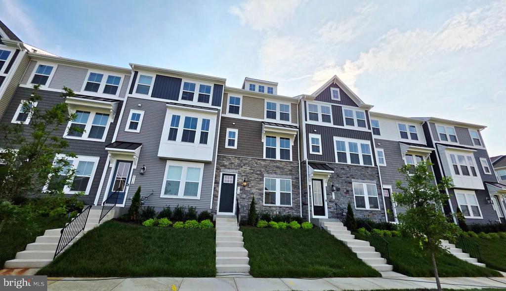4912 JACKSON VILLAGE PARKWAY