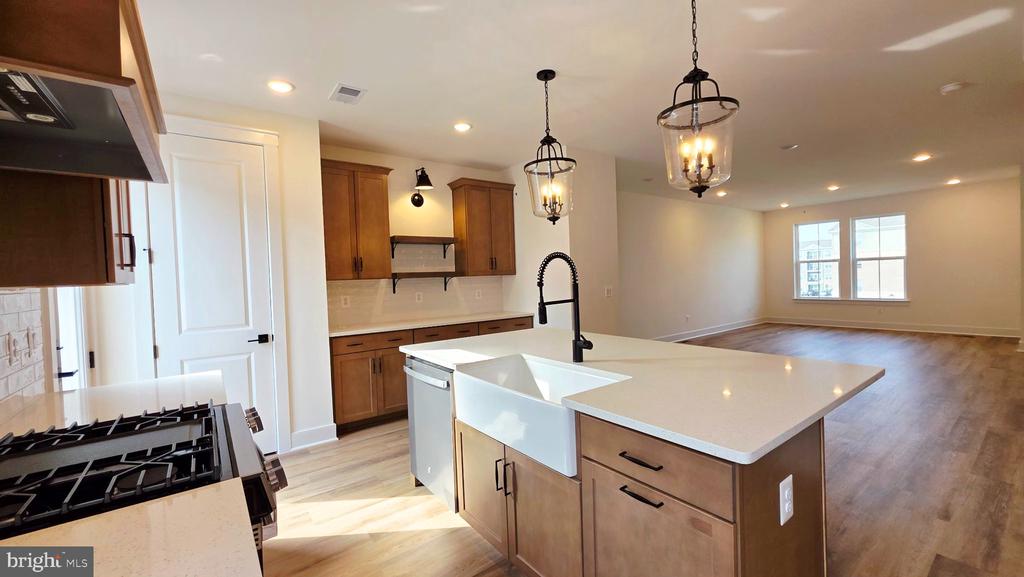 4912 JACKSON VILLAGE PARKWAY