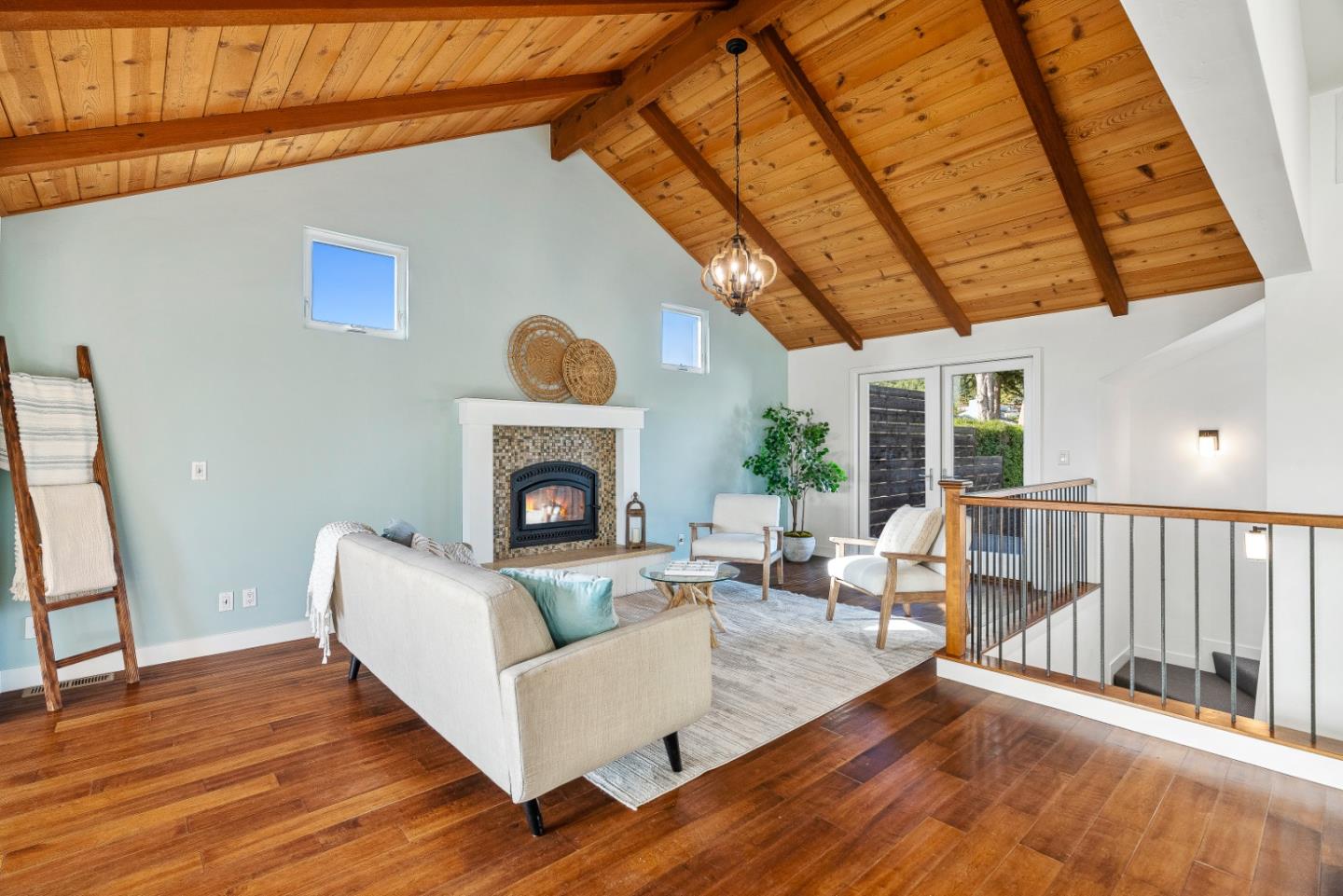 2200 Dolphin Drive